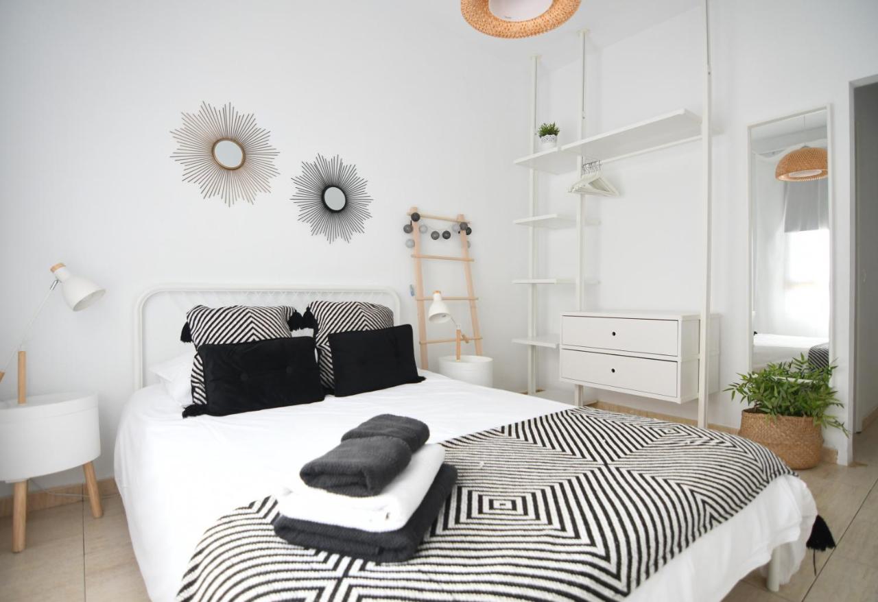 Near The Beach - 3Bed - 2Bath - Wifi Лас-Пальмас-де-Гран-Канария Экстерьер фото